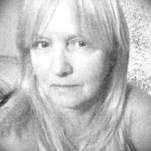 Meet your Posher, Lorraine